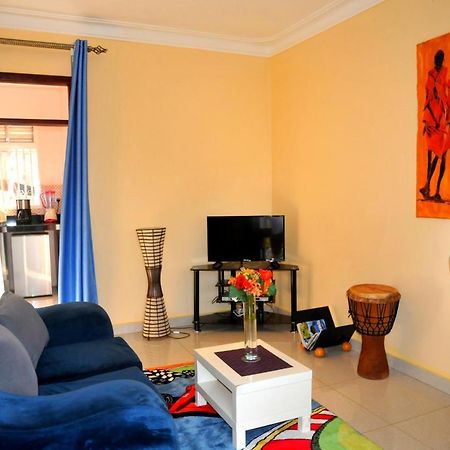 Victoria Lake View Guesthouse & Safaris Entebbe Dış mekan fotoğraf